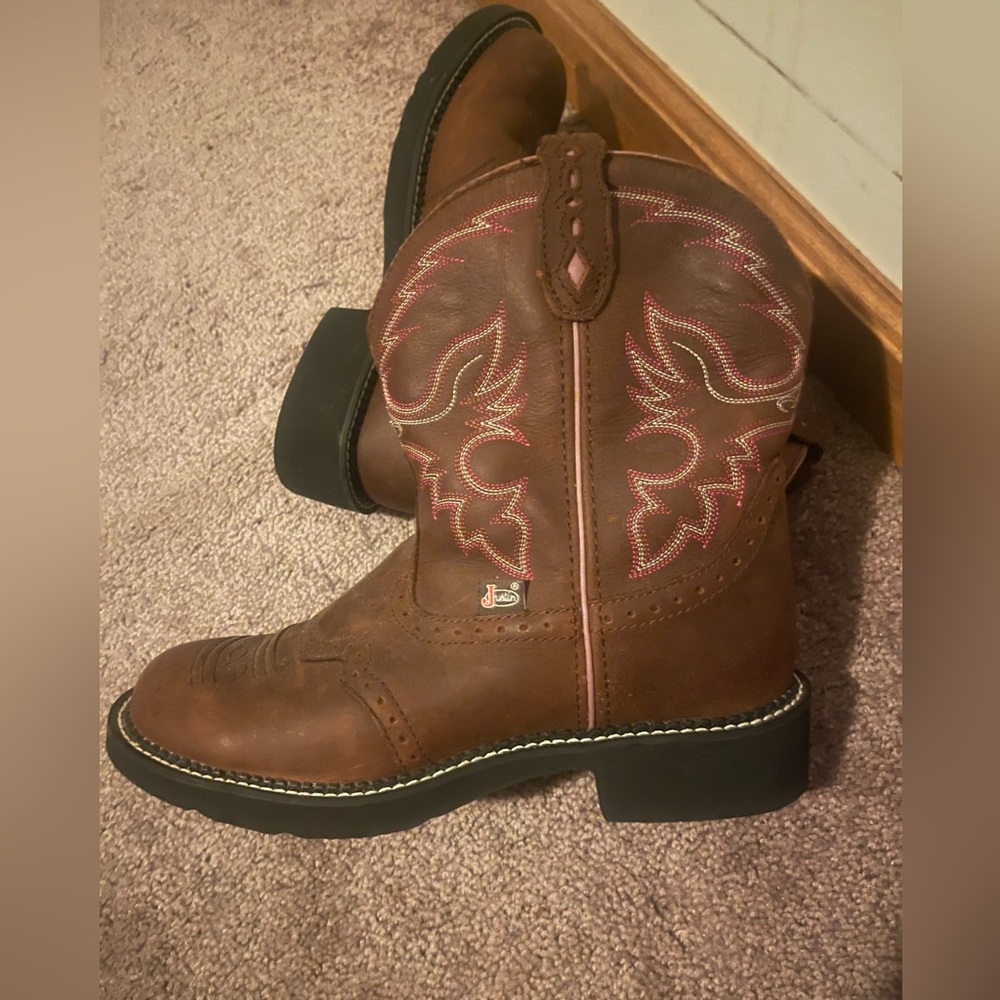 Justin Gypsy boots